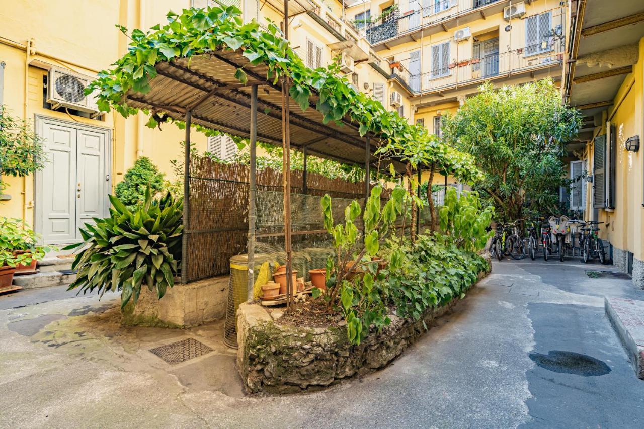 Milano, La Casetta Di Beatrice - By Host4U Milão Exterior foto